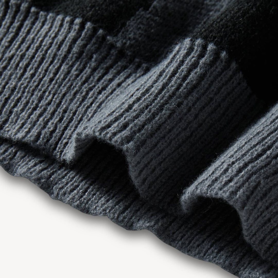 Clara Vienne | Men's Wool Graphic Knit Sweater - Stylish Crewneck