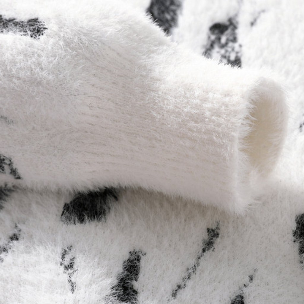 Clara Vienne | Men's Fuzzy Knit Sweater