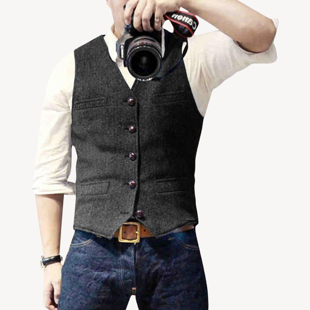 Men's Buttoned Wool Vest | Clara Vienne