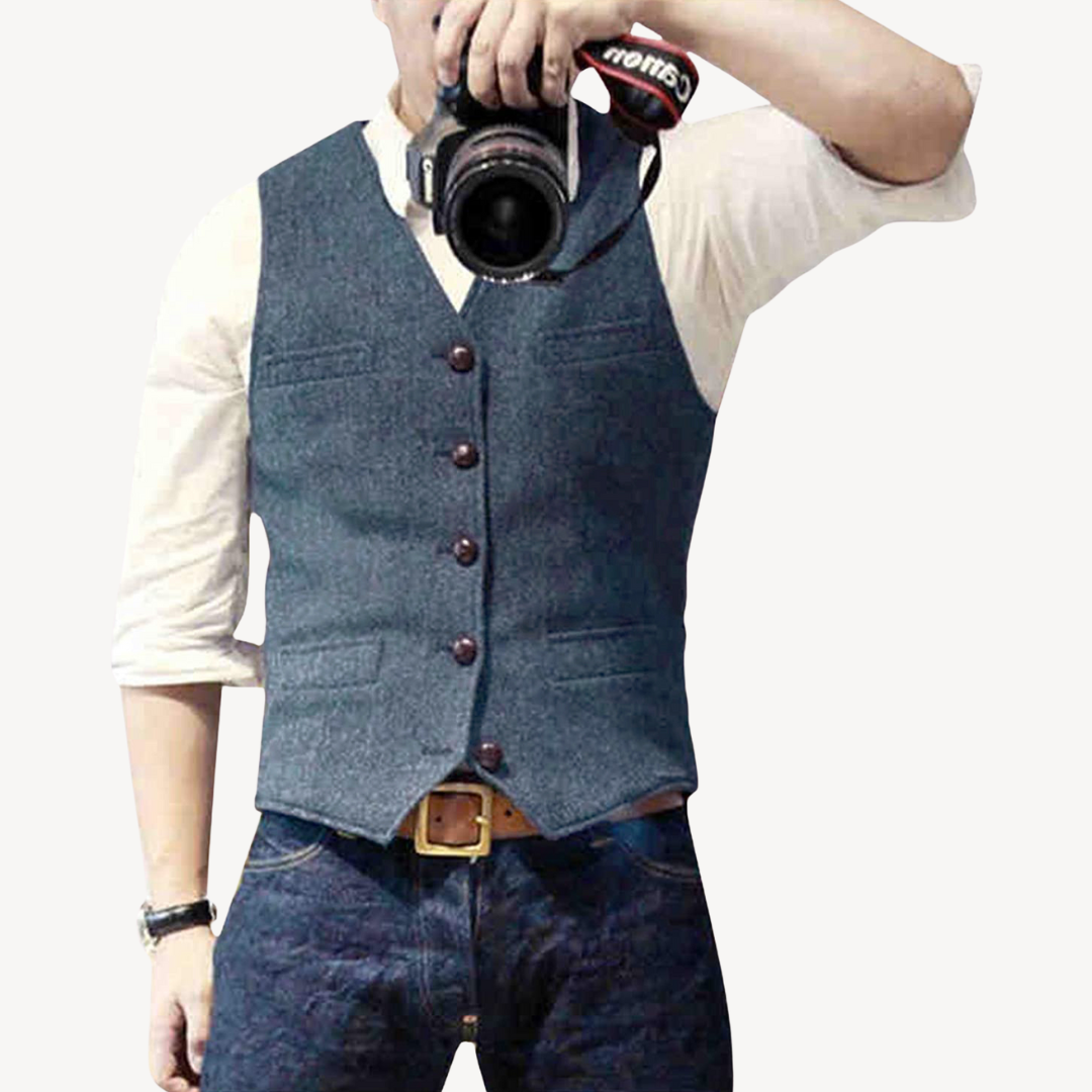 Men's Buttoned Wool Vest | Clara Vienne